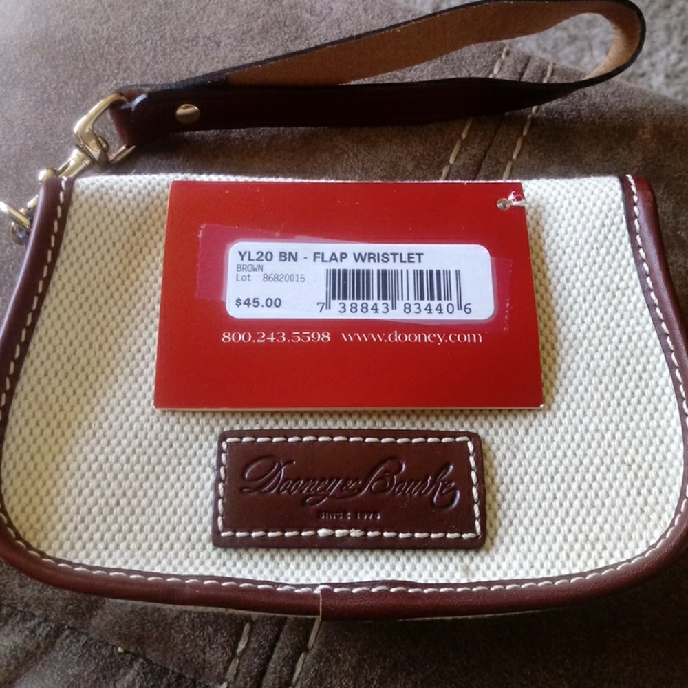 New With Tag Dooney & Bourke Wristlet .